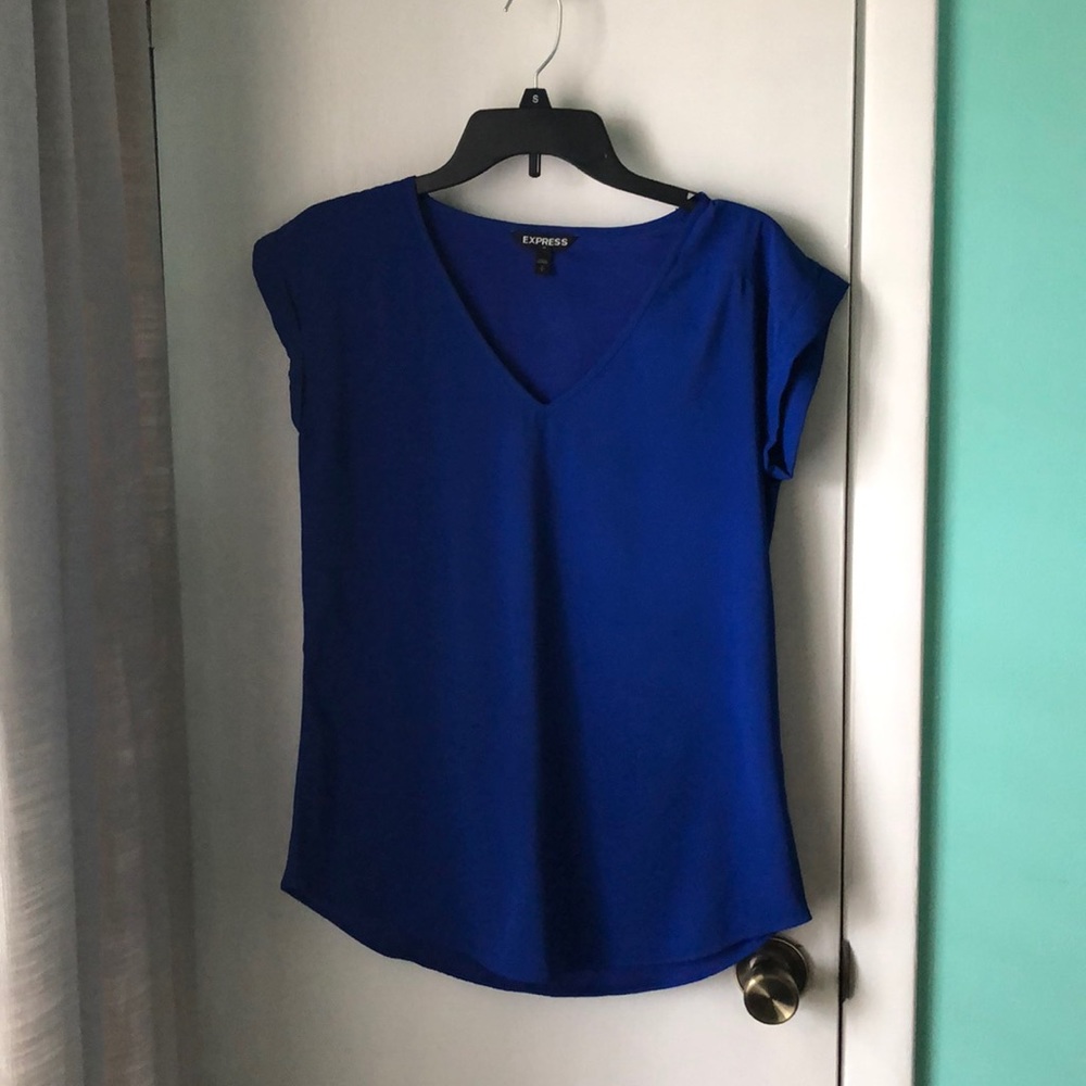 Bundle of 2 blouses